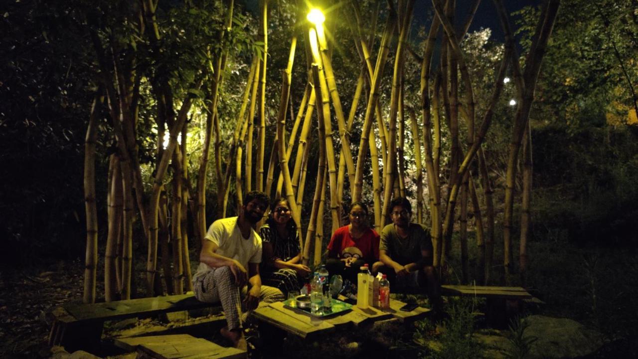 Hobo Huts By The Riverside Panuanaula ภายนอก รูปภาพ