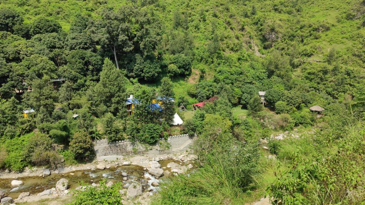 Hobo Huts By The Riverside Panuanaula ภายนอก รูปภาพ