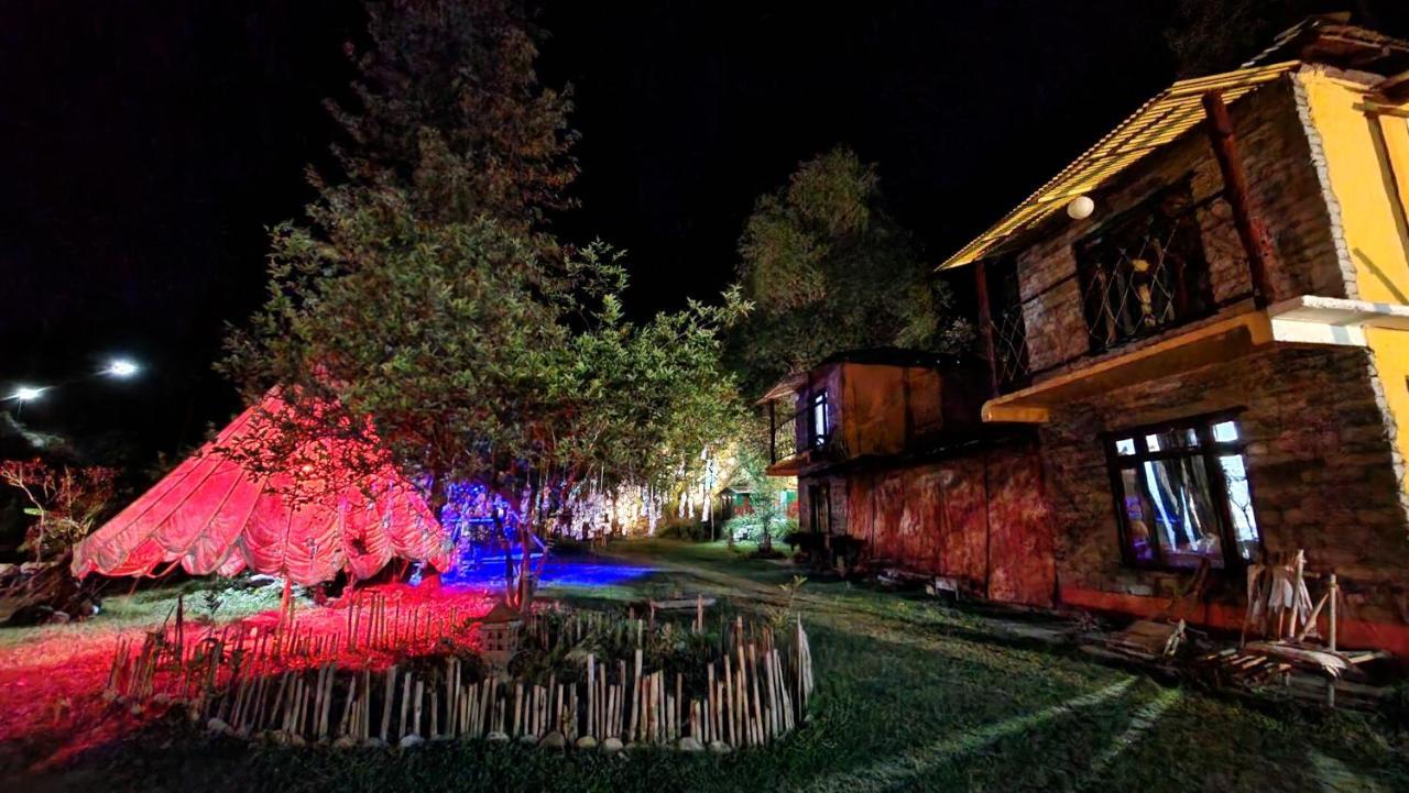 Hobo Huts By The Riverside Panuanaula ภายนอก รูปภาพ